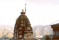Башня над входом в храм